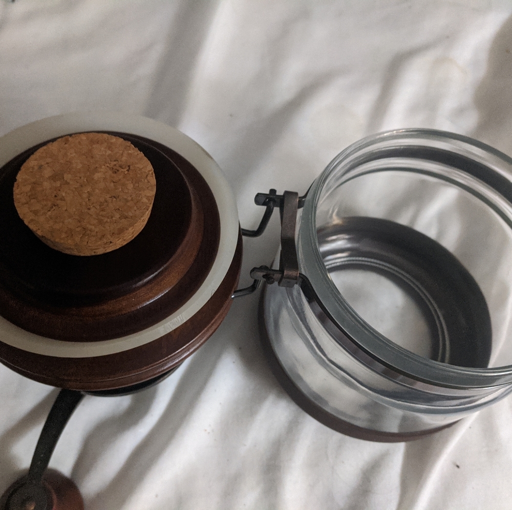Hario    coffee grinder